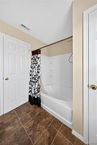 $345,000 | 1923 Briarfield Drive, Lake St. Louis, MO 63367