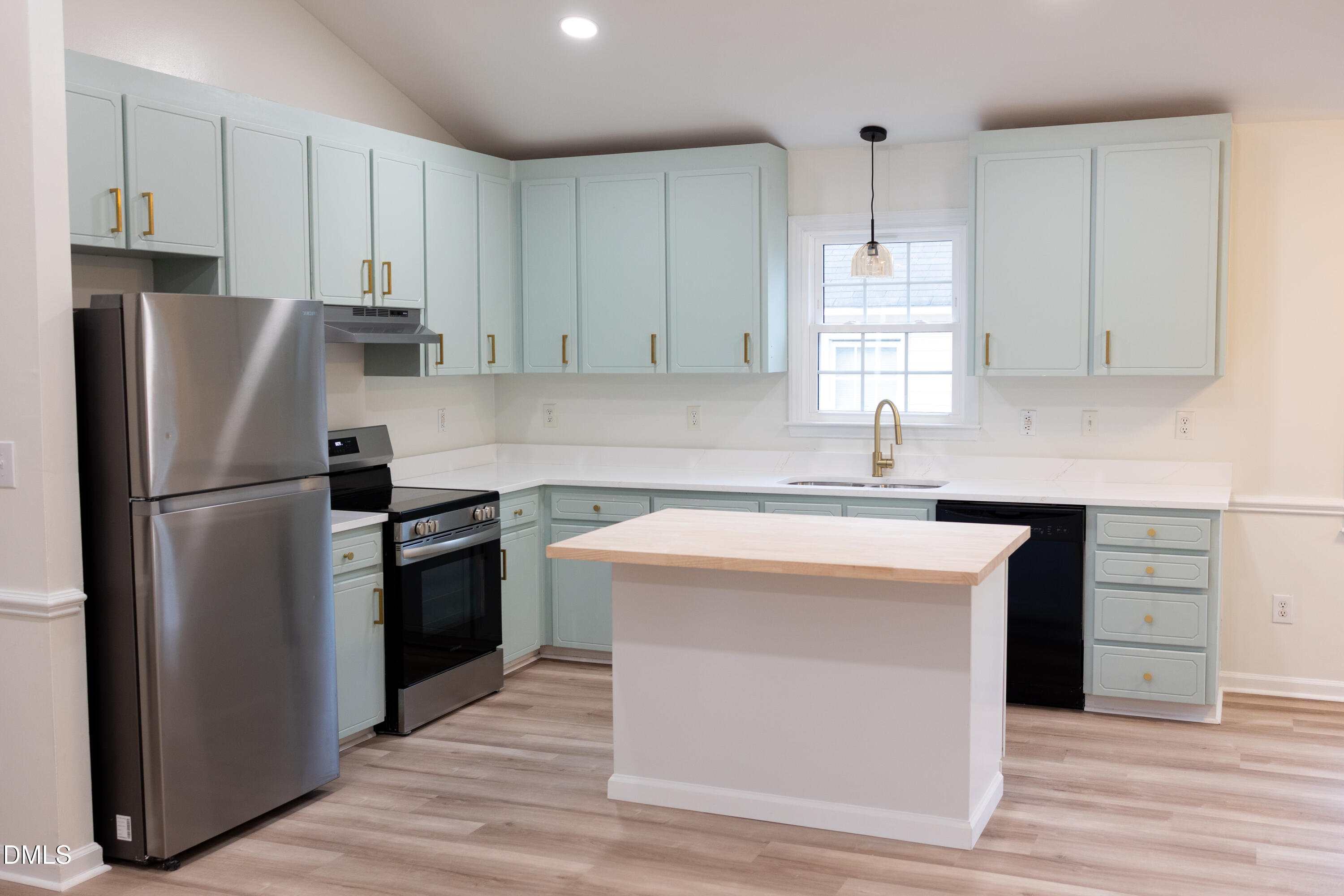 308 Kilgo Street Clayton, NC 27520 - Photo 18 of 22 Kitchen