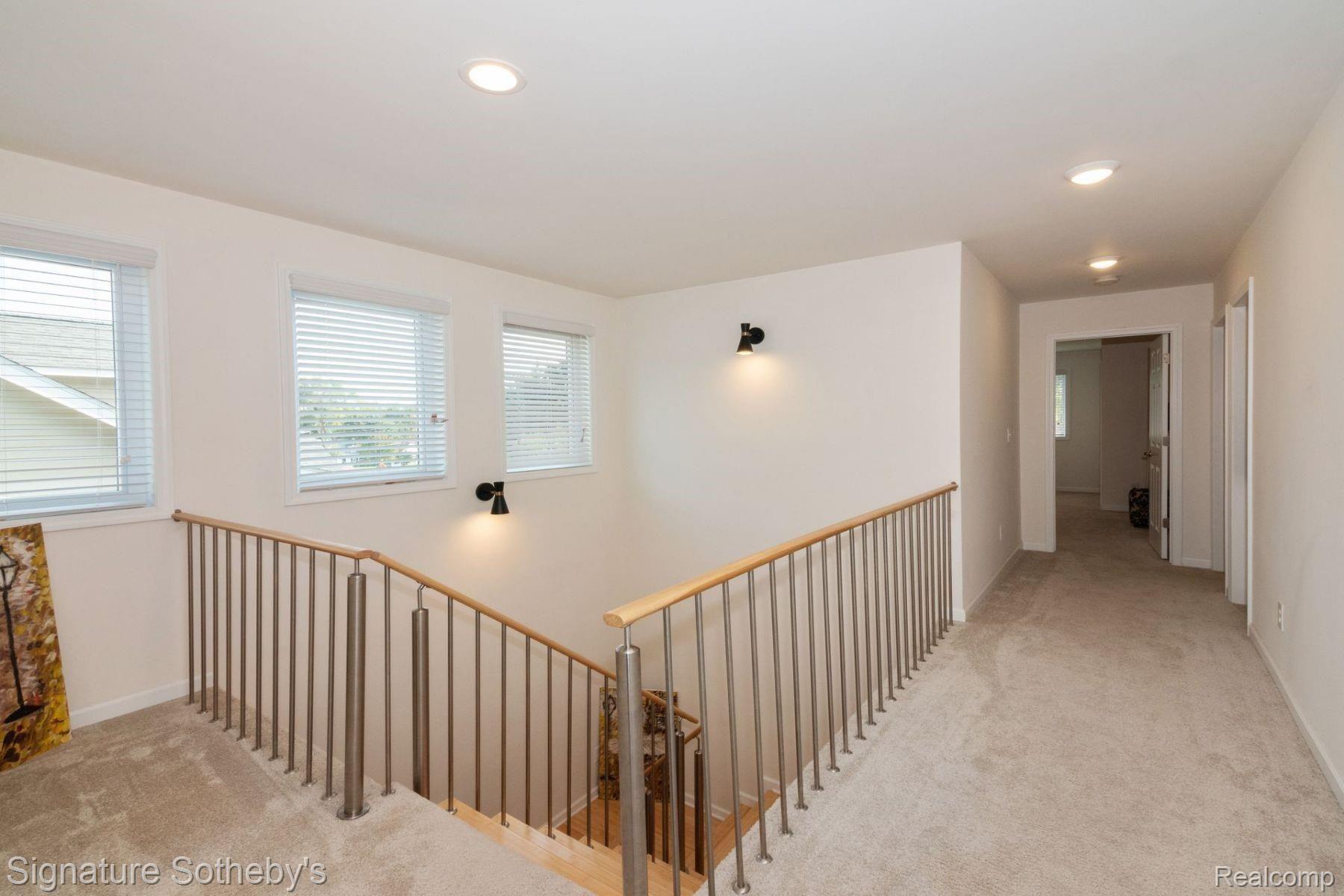 135 Glendale Avenue Rochester, MI 48307 - Photo 31 of 47 81.jpg