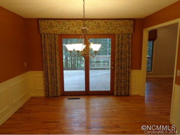 208 Riva Ridge Drive Fairview, NC 28730 - Photo 9 of 18 Gallery Image 9