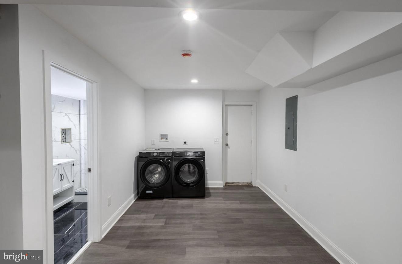 3905 8th Street Baltimore, MD 21225 - Photo 7 of 15
