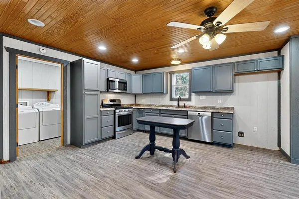 $279,900 | 13420 County Road 2858, Eustace, TX 75124