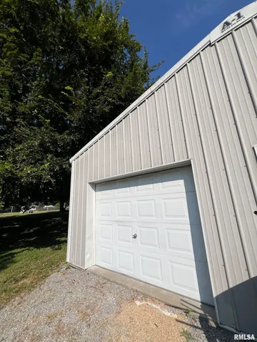 $94,900 | 309 Coxspur Street, Zeigler, IL 62999