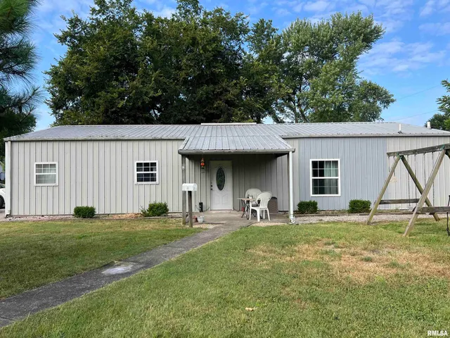 $94,900 | 309 Coxspur Street, Zeigler, IL 62999