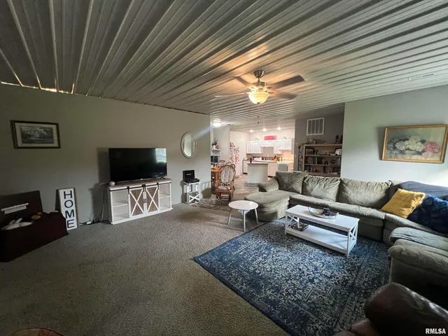 $94,900 | 309 Coxspur Street, Zeigler, IL 62999