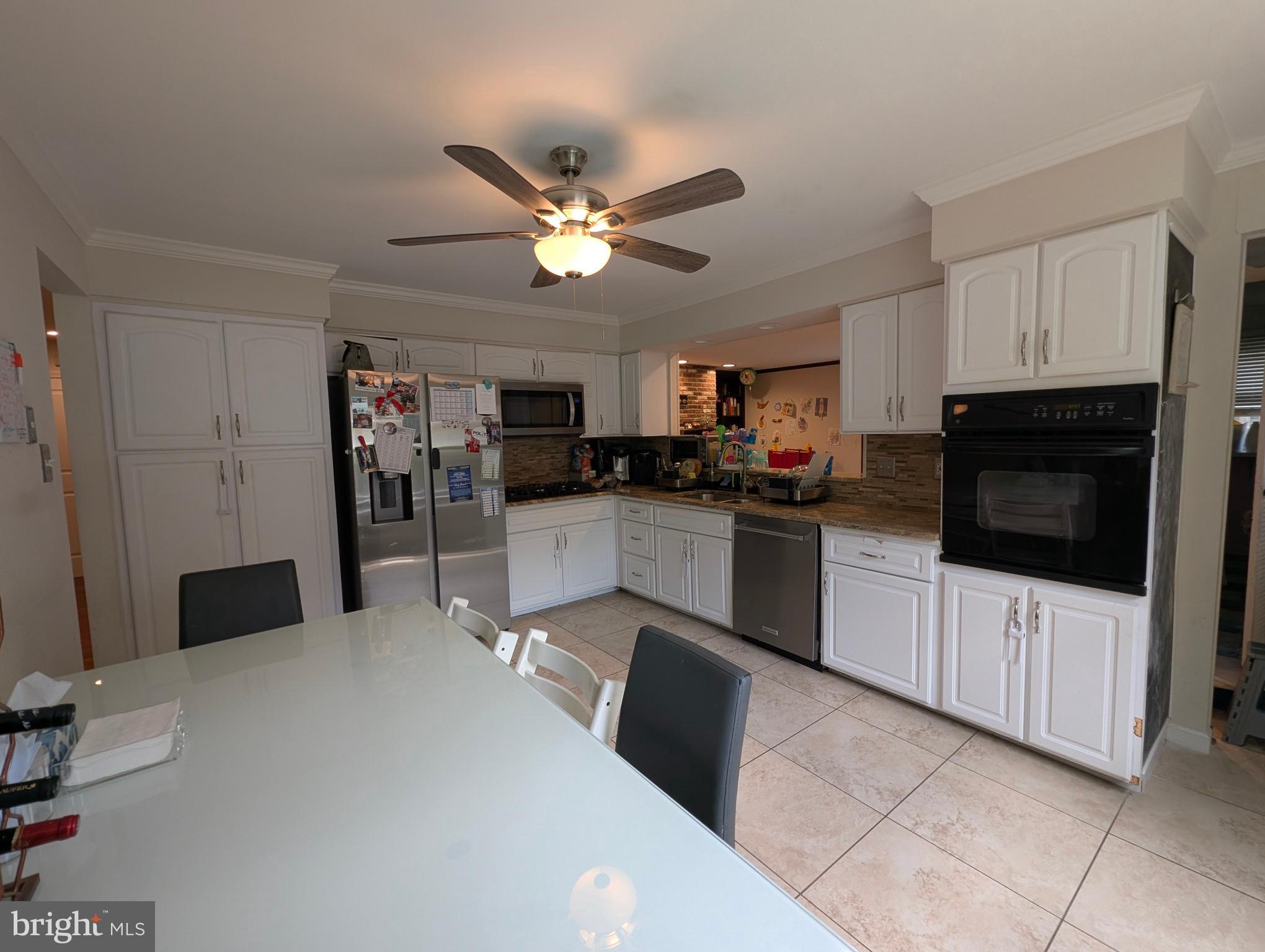 419 Kennebec Road Cherry Hill, NJ 08002 - Photo 8 of 35