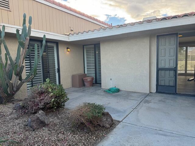 39725 Burton Drive Rancho Mirage, CA 92270 - Photo 3 of 22 Front Patio