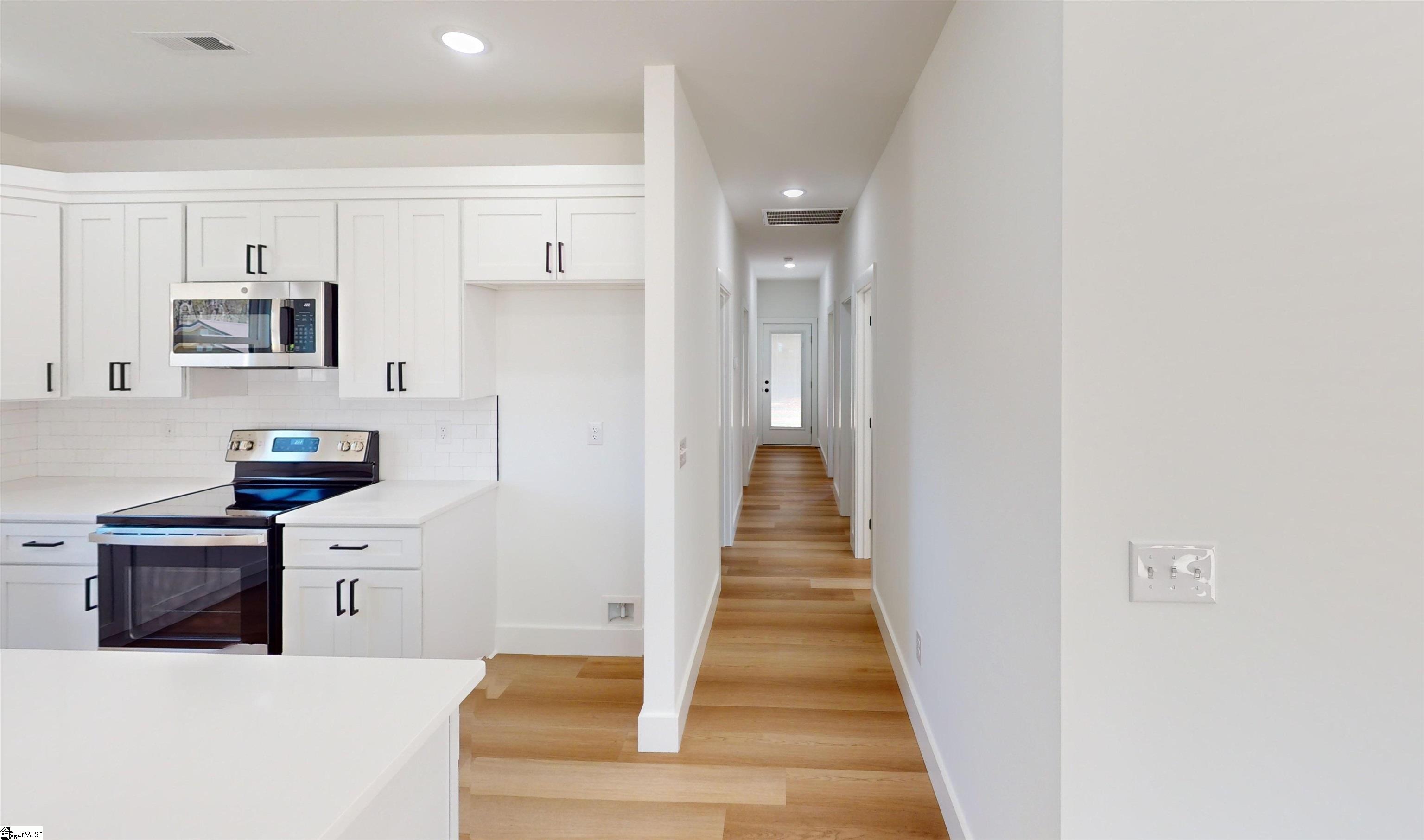 221 Sims Chapel Road Spartanburg, SC 29306 - Photo 11 of 35 Gallery Image 11