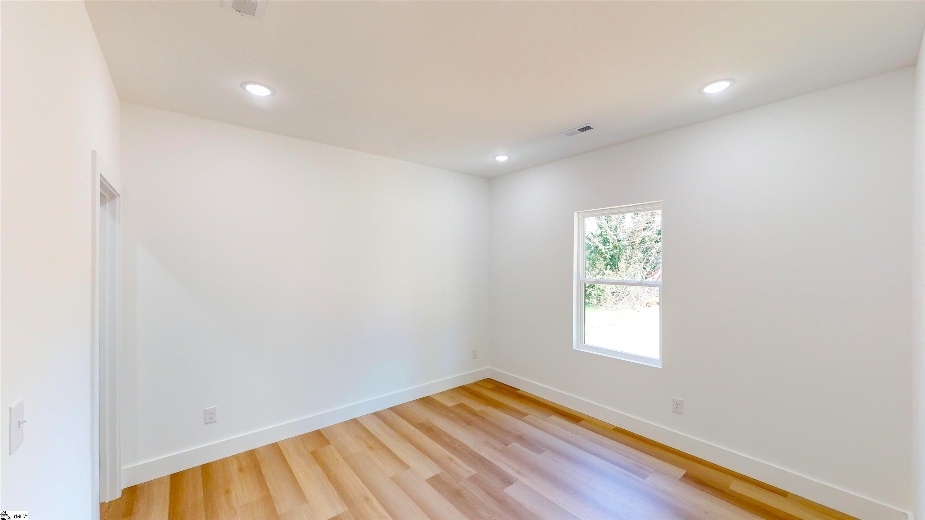 221 Sims Chapel Road Spartanburg, SC 29306 - Photo 13 of 35 Gallery Image 13