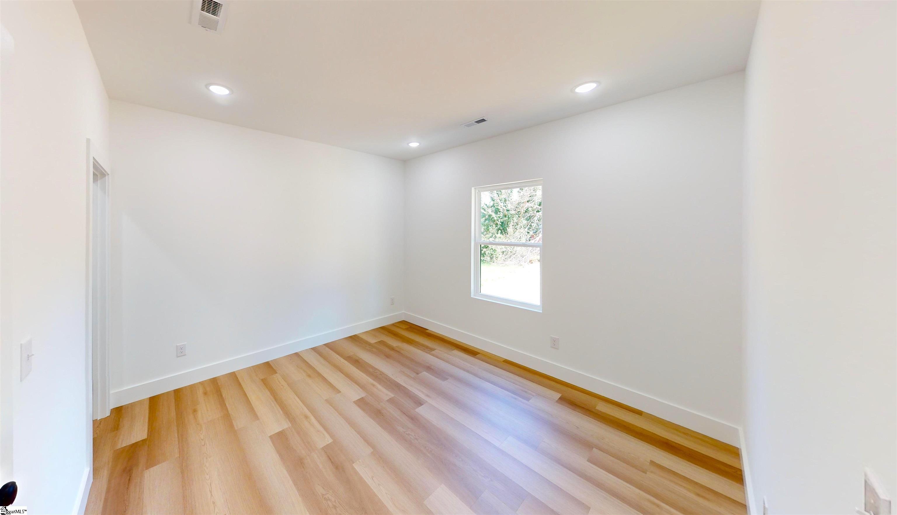 221 Sims Chapel Road Spartanburg, SC 29306 - Photo 14 of 35 Gallery Image 14