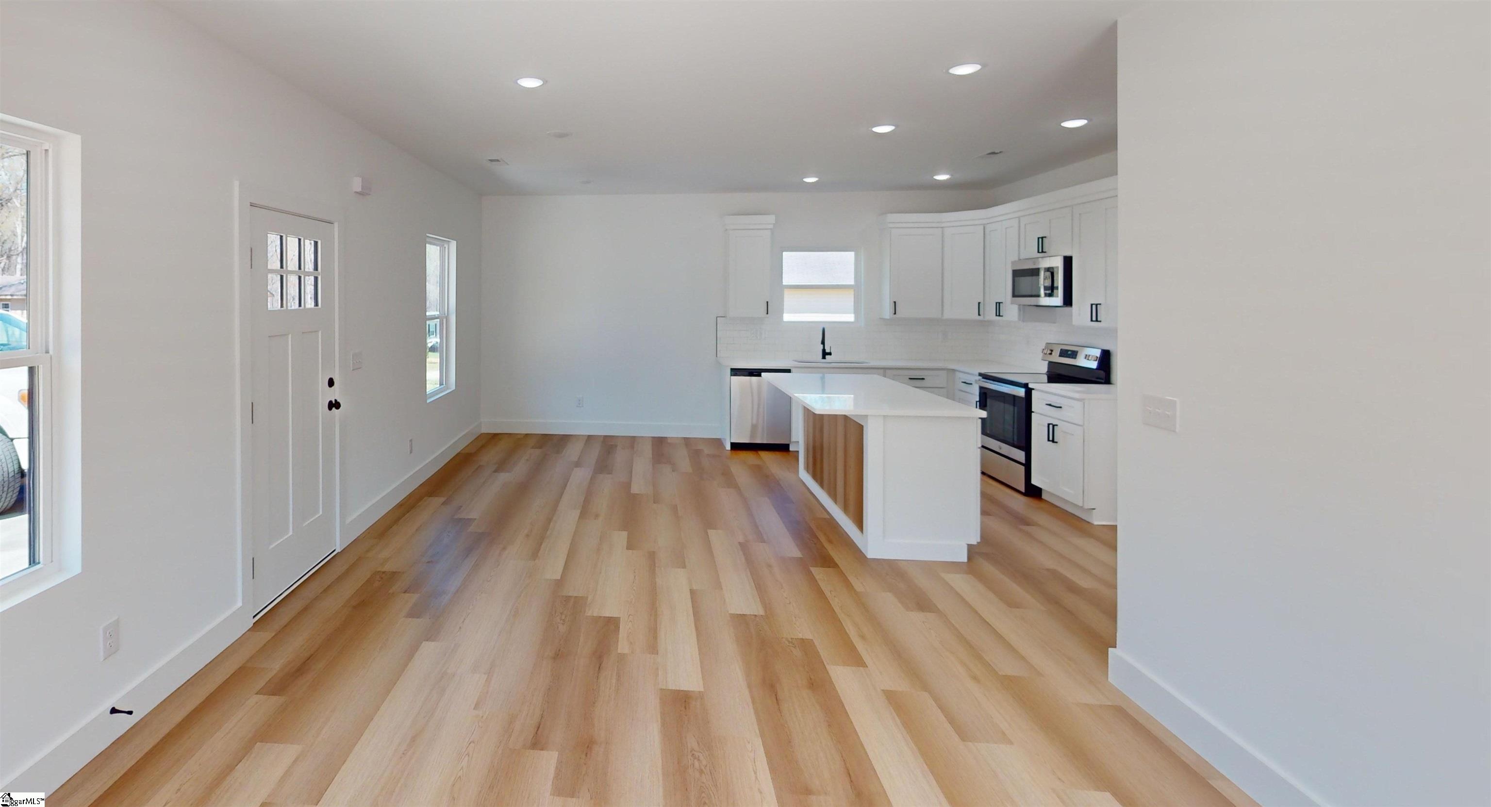 221 Sims Chapel Road Spartanburg, SC 29306 - Photo 10 of 35 Gallery Image 10