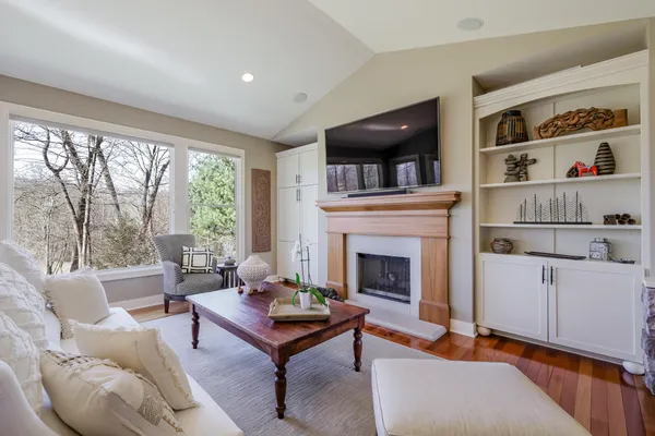 $1,479,000 | 4209 North Oak Pointe Court Northeast, Grand Rapids, MI 49525