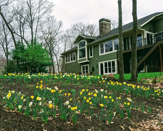 $1,479,000 | 4209 North Oak Pointe Court Northeast, Grand Rapids, MI 49525