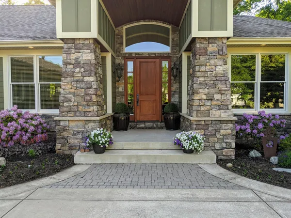 $1,479,000 | 4209 North Oak Pointe Court Northeast, Grand Rapids, MI 49525