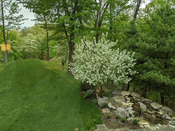 $1,479,000 | 4209 North Oak Pointe Court Northeast, Grand Rapids, MI 49525