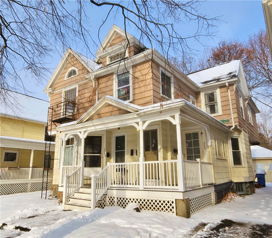 204 Cypress Street Rochester, NY 14620 - Photo 4 of 40