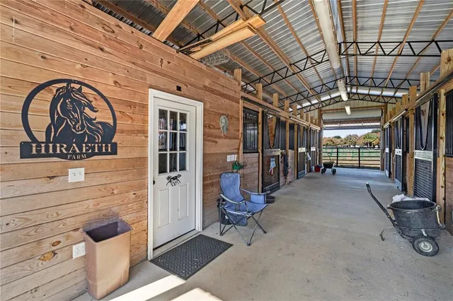 $1,200,000 | 16421 West Highway 326, Morriston, FL 32668