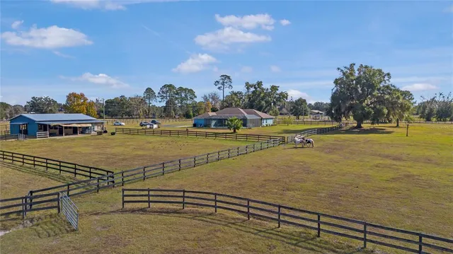 $1,200,000 | 16421 West Highway 326, Morriston, FL 32668