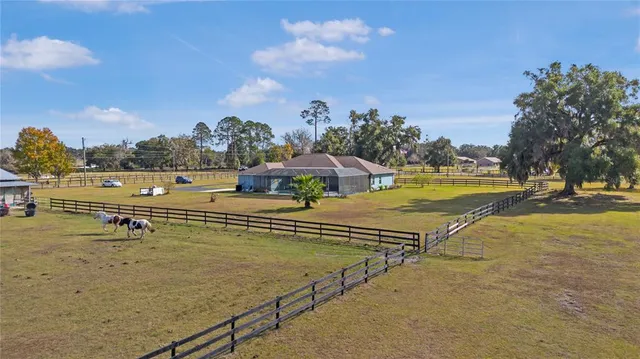$1,200,000 | 16421 West Highway 326, Morriston, FL 32668