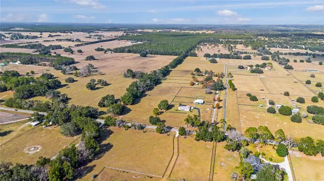 $1,200,000 | 16421 West Highway 326, Morriston, FL 32668