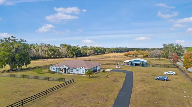 $1,200,000 | 16421 West Highway 326, Morriston, FL 32668
