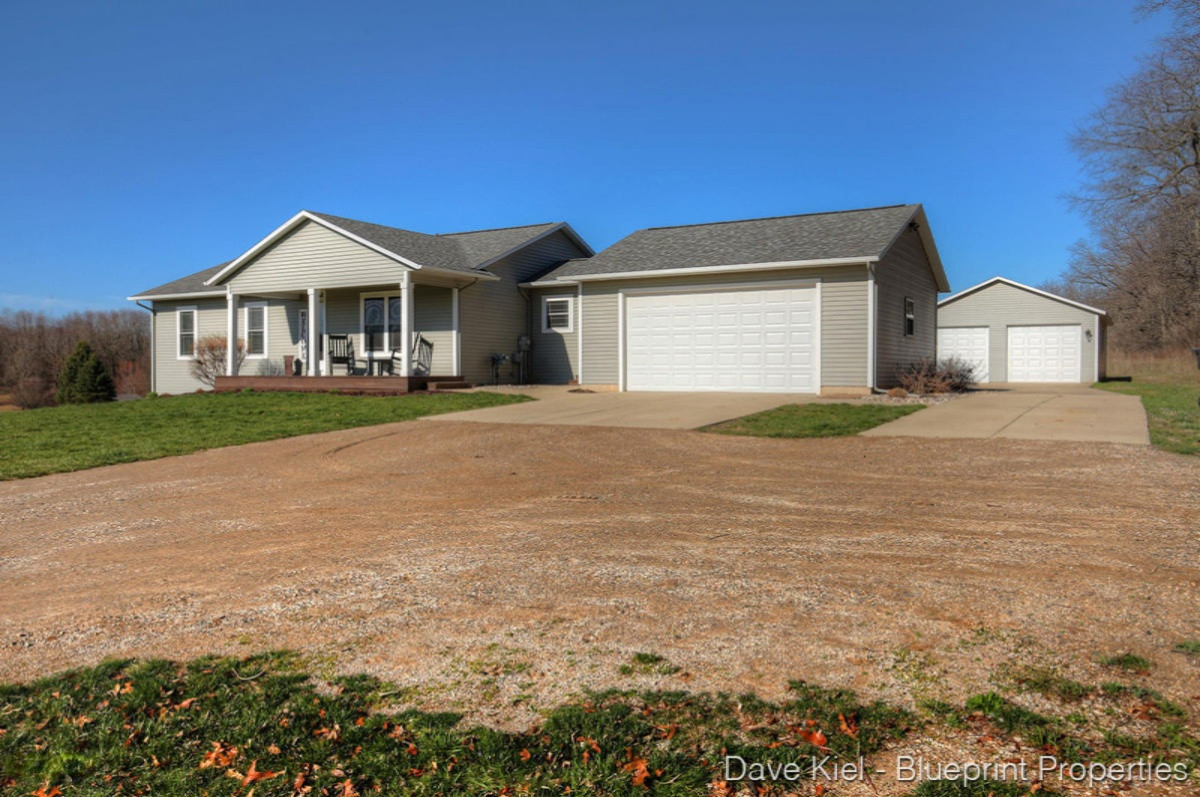 4445 Bender Road Middleville, MI 49333 - Photo 3 of 39 IMG_4447