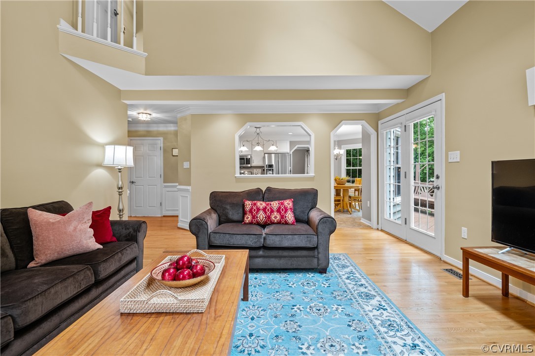 5303 Meadow Chase Road Midlothian, VA 23112 - Photo 22 of 49 a living room with furniture and a flat screen tv