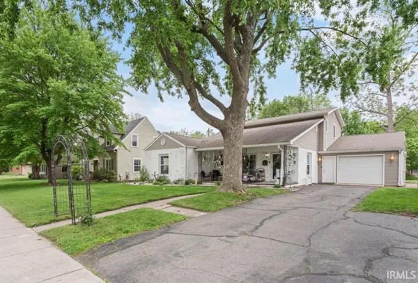 $265,000 | 1530 West Walnut Street, Kokomo, IN 46901