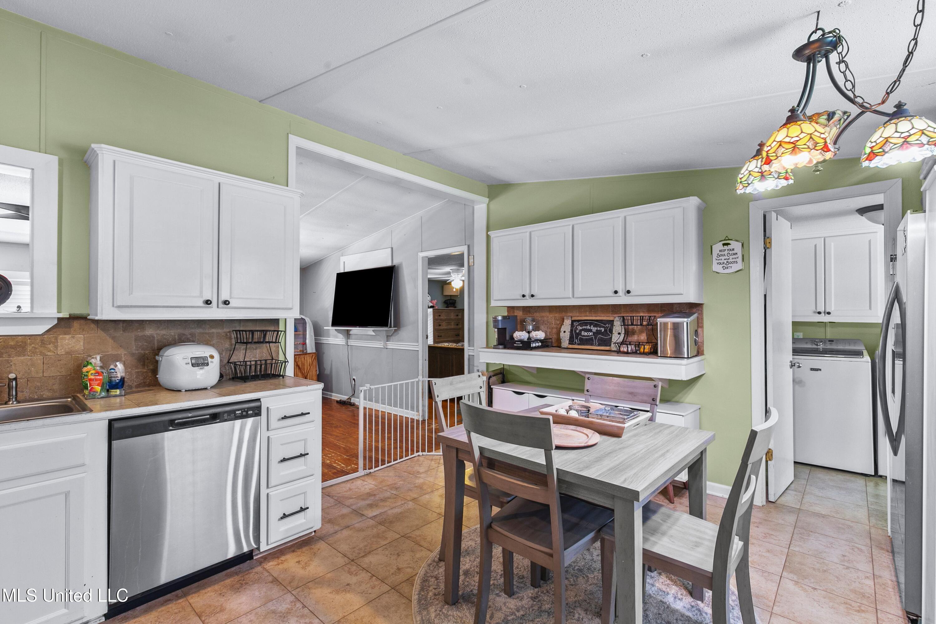 8079 Harmony Road Crystal Springs, MS 39059 - Photo 7 of 20 Another View of Kitchen