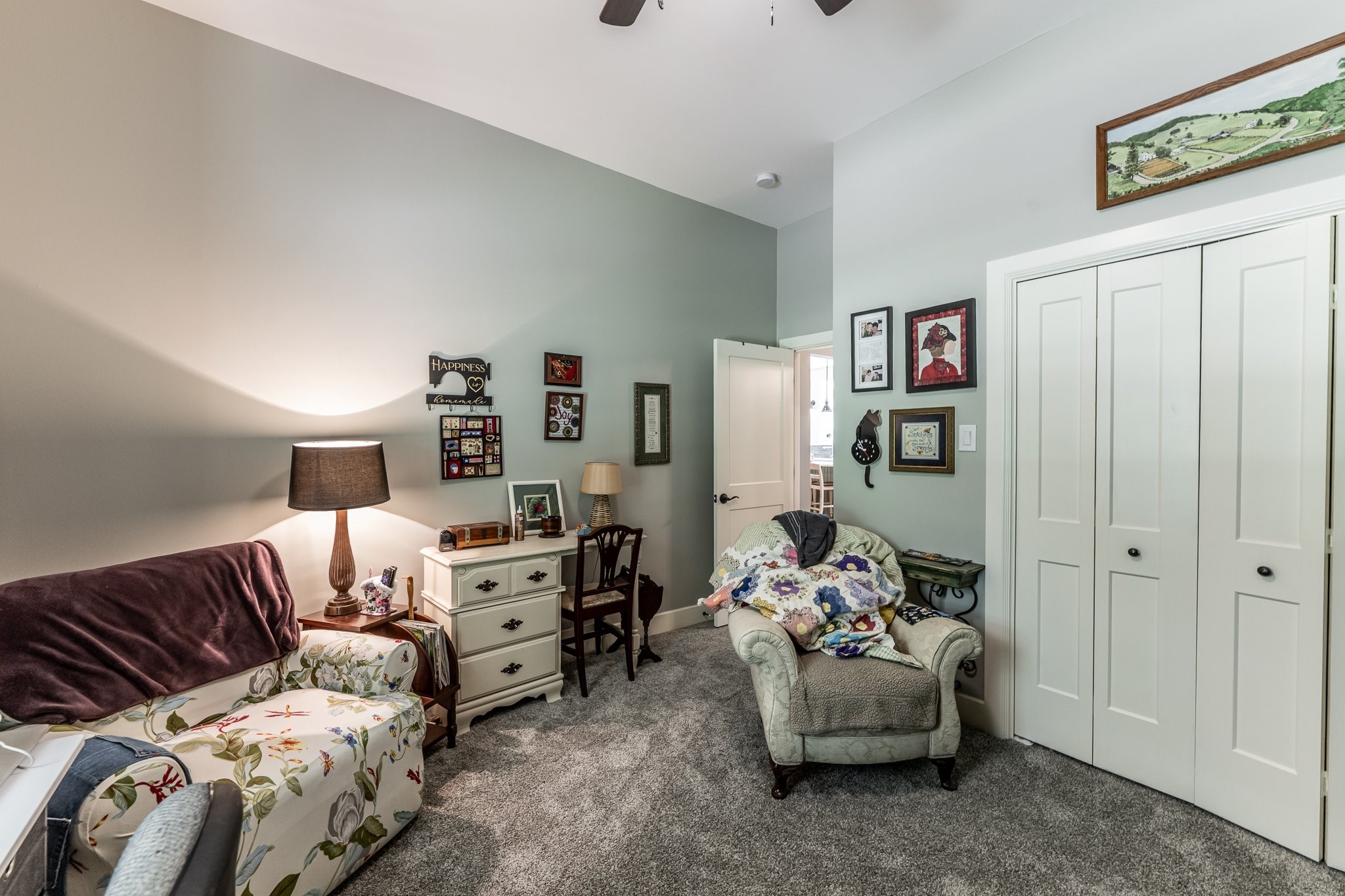 13334 Fultz Road Conroe, TX 77304 - Photo 21 of 49 From thread to throw pillows, this flexible bedroom-turned-sewing room is ready to stitch up whatever you dream next.
