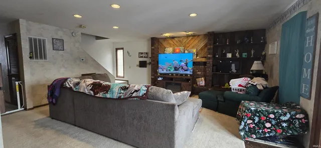 $249,900 | 33 East Ireland Drive, North Manchester, IN 46962