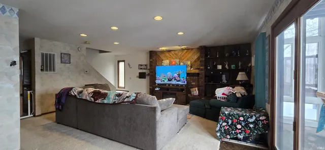 $249,900 | 33 East Ireland Drive, North Manchester, IN 46962