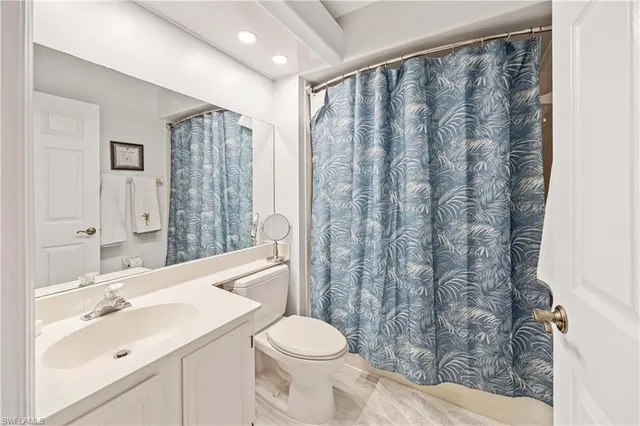 $5,300 | 13046 Amberley Court, Unit 602R, Bonita Springs, FL 34135