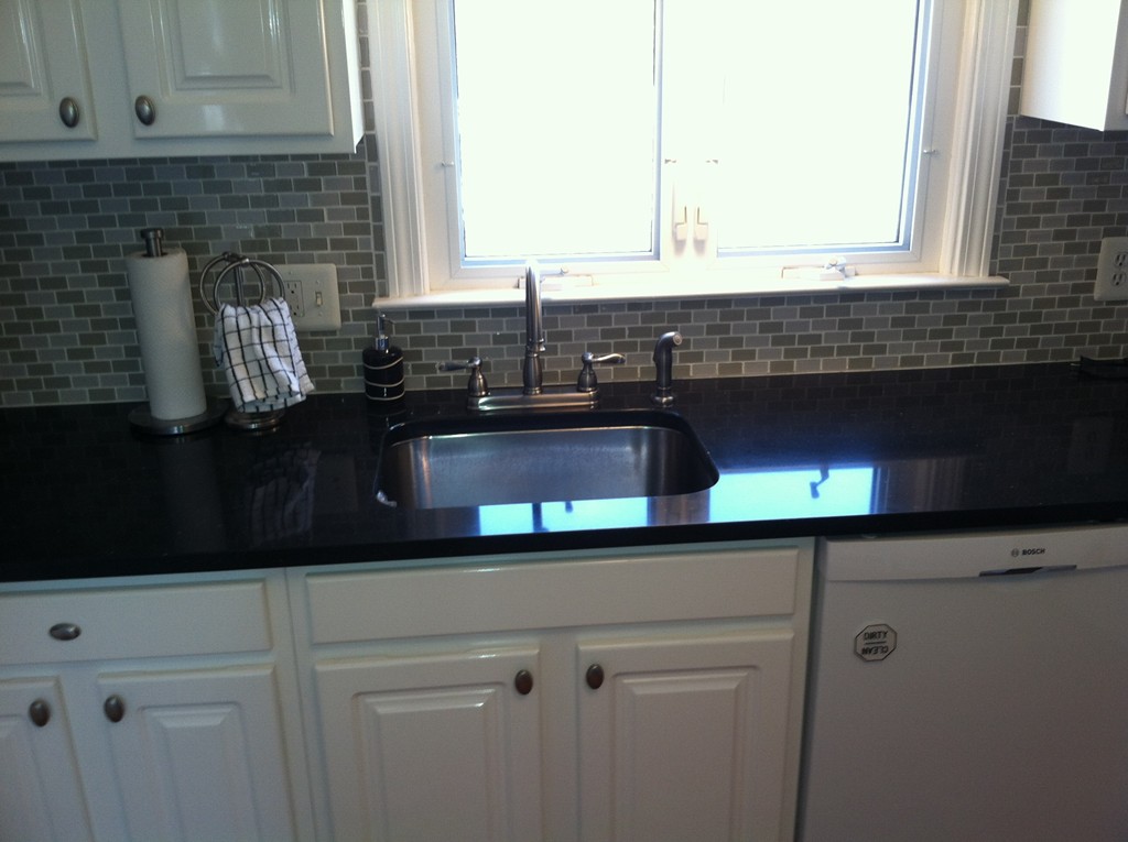 127 Emerson Street Springfield, MA 01118 - Photo 8 of 20 Gallery Image 8