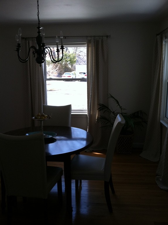 127 Emerson Street Springfield, MA 01118 - Photo 10 of 20 Gallery Image 10