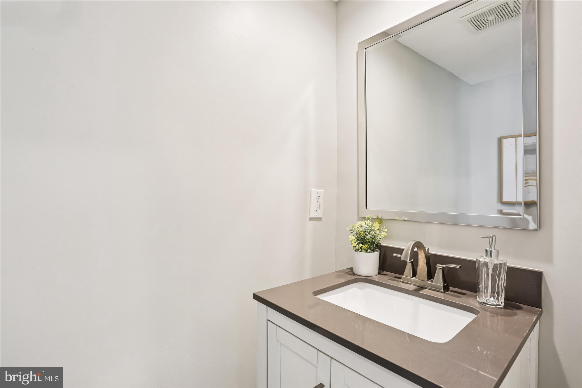 655 Gatestone Square Street Gaithersburg, MD 20878 - Photo 13 of 60 Powder Room