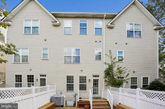 $794,900 | 655 Gatestone Square Street, Gaithersburg, MD 20878