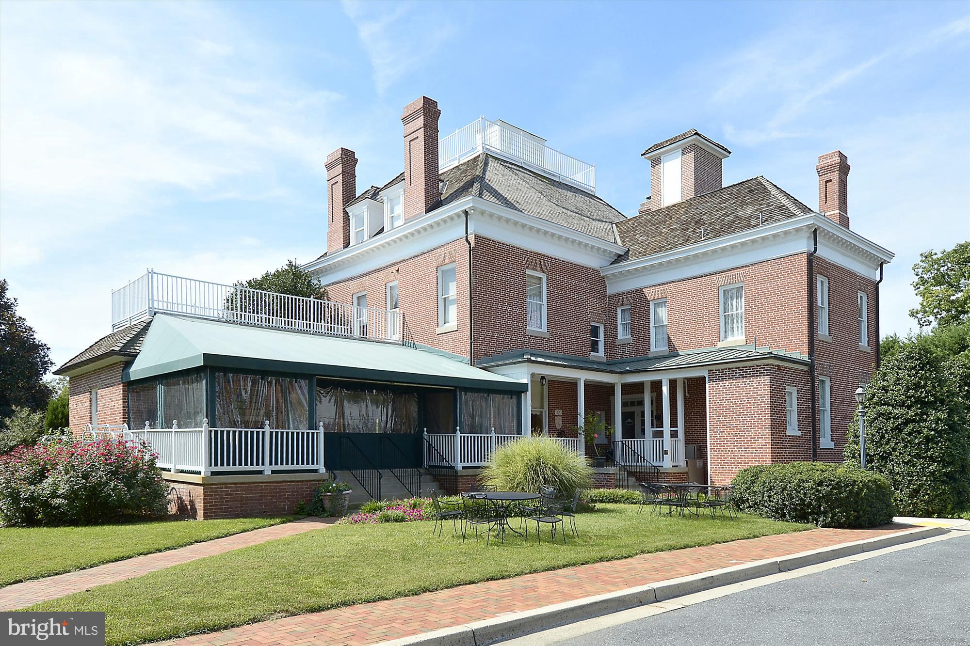 655 Gatestone Square Street Gaithersburg, MD 20878 - Photo 37 of 60 Kentlands Mansion Back Elevation