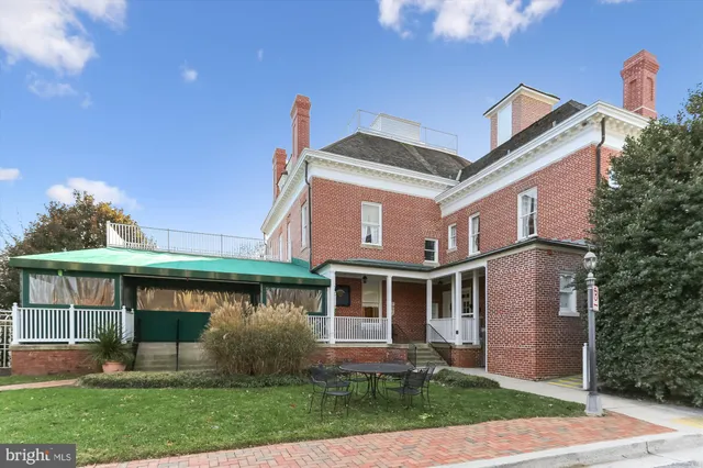 $794,900 | 655 Gatestone Square Street, Gaithersburg, MD 20878