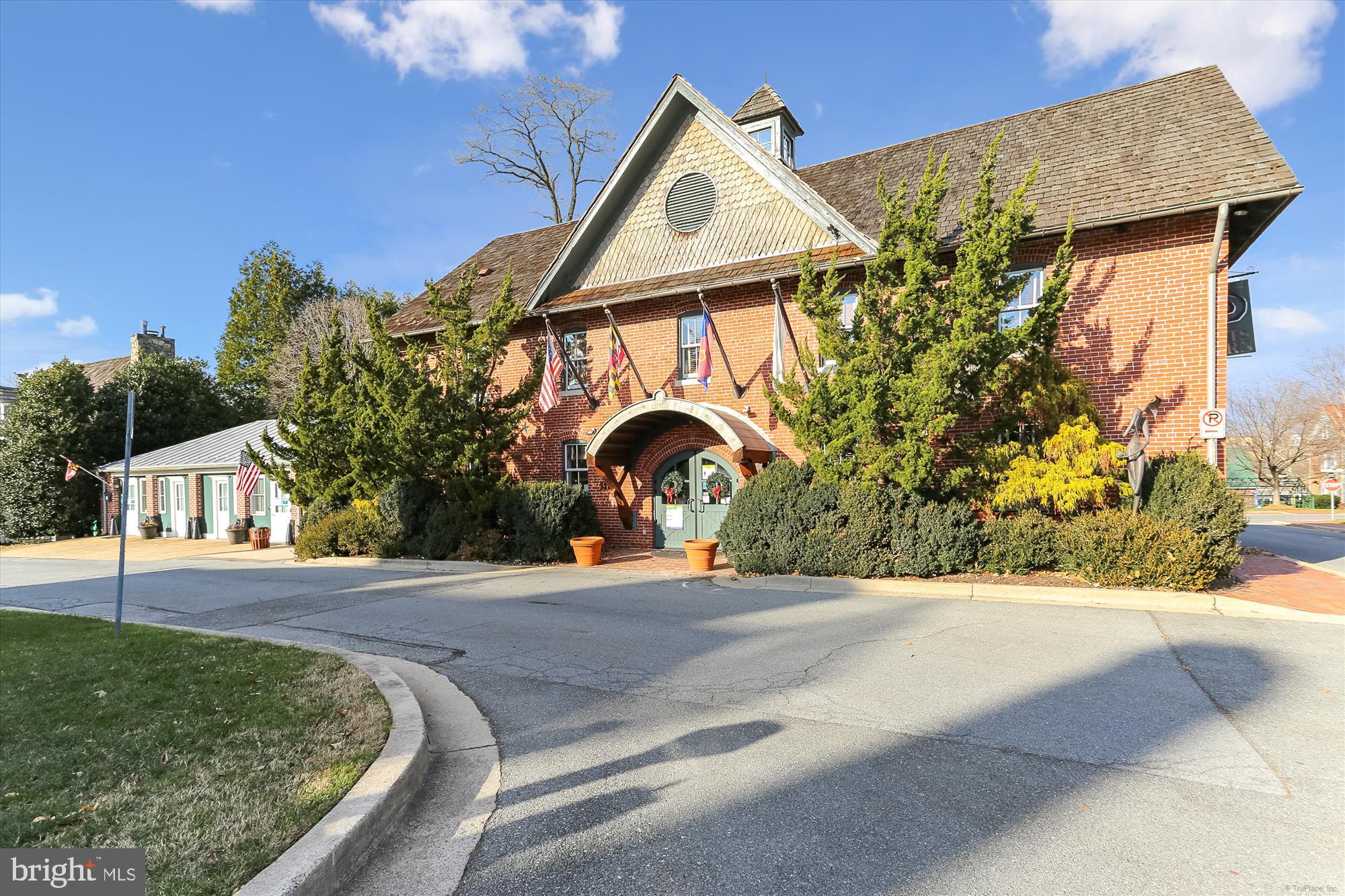 655 Gatestone Square Street Gaithersburg, MD 20878 - Photo 40 of 60 Kentlands Art Barn