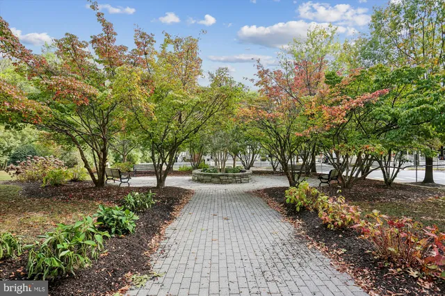 $794,900 | 655 Gatestone Square Street, Gaithersburg, MD 20878