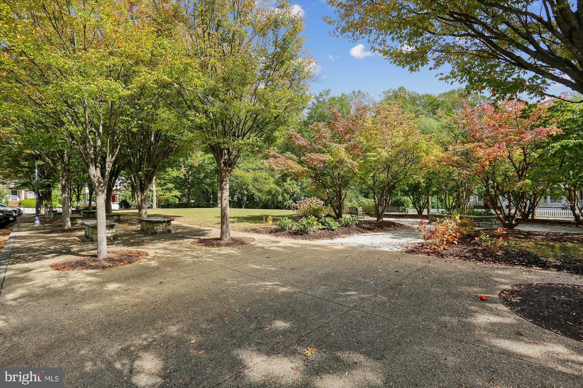 655 Gatestone Square Street Gaithersburg, MD 20878 - Photo 51 of 60 Community Area
