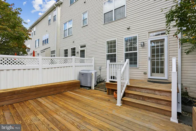 $794,900 | 655 Gatestone Square Street, Gaithersburg, MD 20878