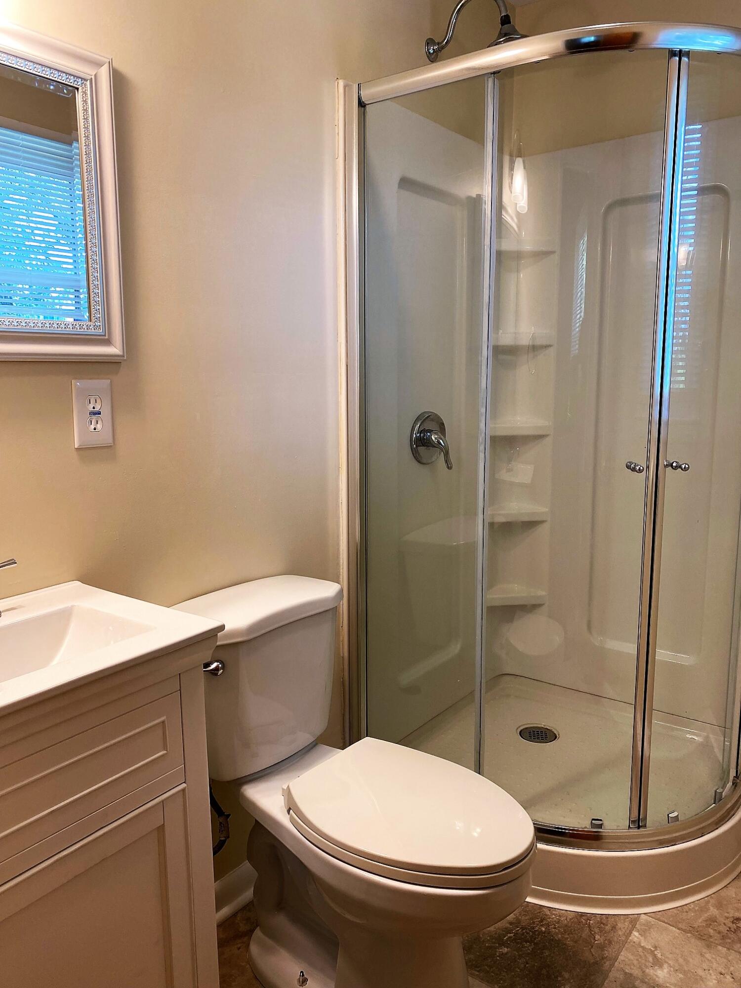 305 Eastley Road Kingsport, TN 37660 - Photo 24 of 43 MasterBath