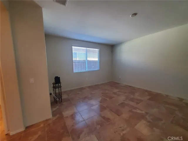 $1,985 | 8651 Mann Lane, Hemet, CA 92545