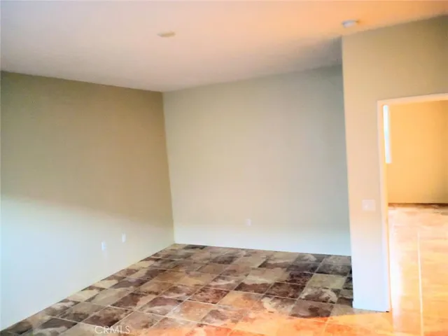 $1,985 | 8651 Mann Lane, Hemet, CA 92545