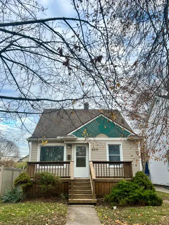 $180,000 | 2217 3rd Street, Trenton, MI 48183