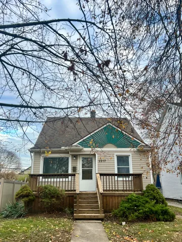 $199,000 | 2217 3rd Street, Trenton, MI 48183