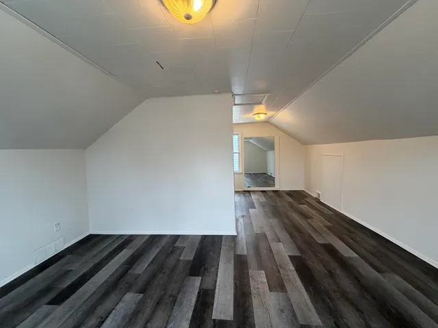 $184,900 | 2217 3rd Street, Trenton, MI 48183