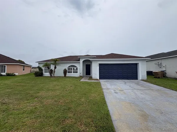$1,500 | 345 Aylesbury Court, Kissimmee, FL 34758